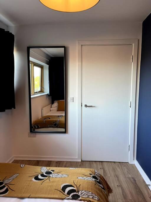 Colourful, Bright And Chic 2 Storey Apartment Mánchester Exterior foto